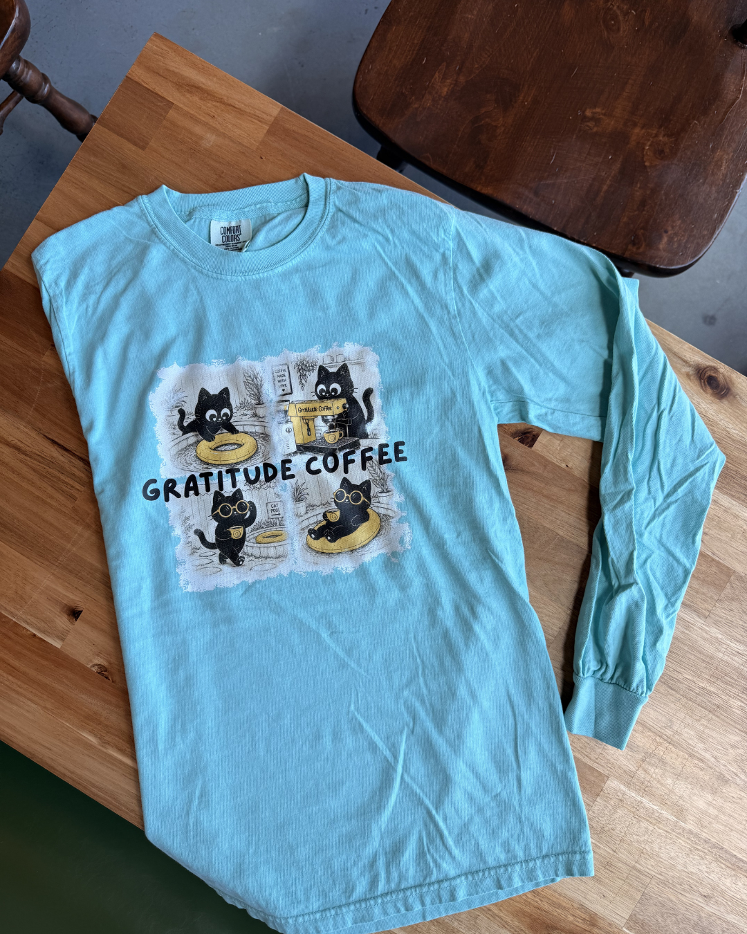 Cat by the pool heavyweight Long sleeve shirt